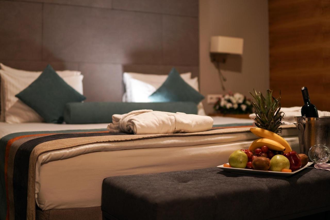 Hotel Yayoba เทเคียร์ดัก ภายนอก รูปภาพ