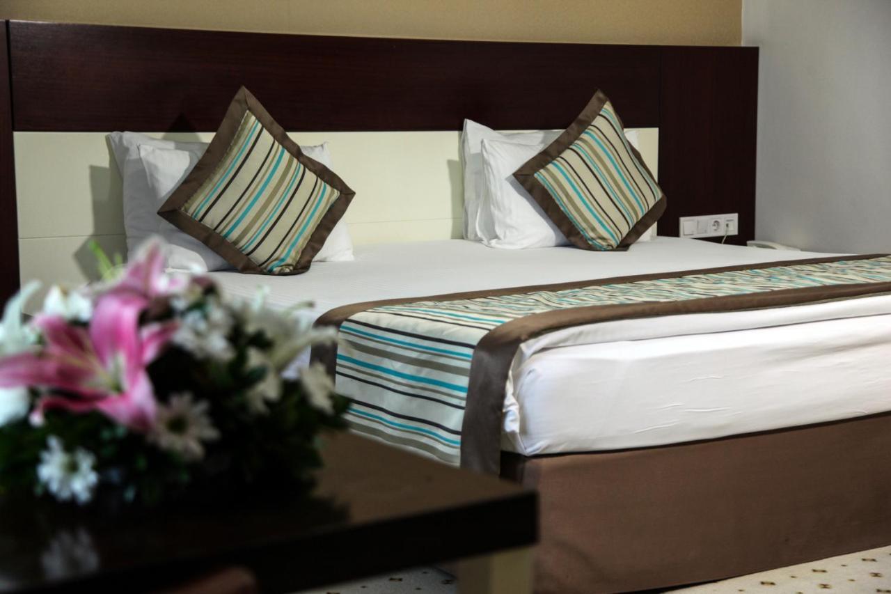 Hotel Yayoba เทเคียร์ดัก ภายนอก รูปภาพ