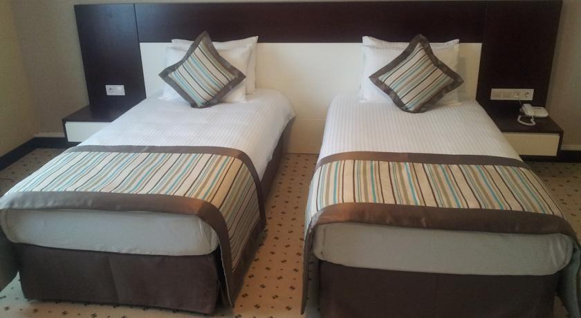 Hotel Yayoba เทเคียร์ดัก ภายนอก รูปภาพ