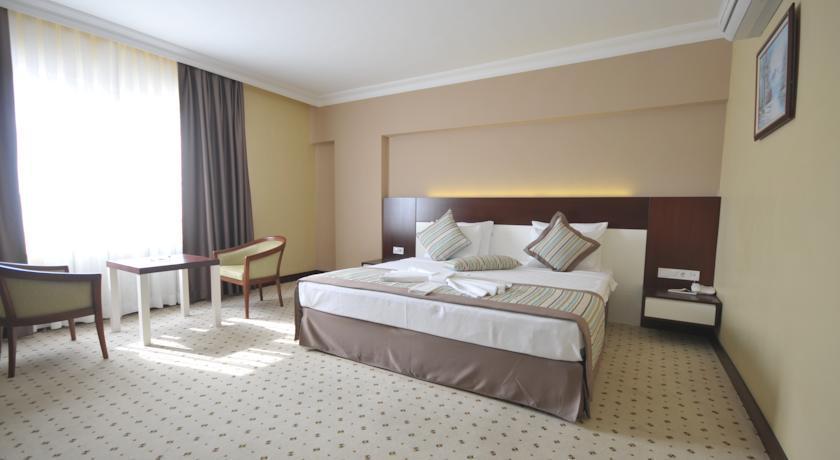 Hotel Yayoba เทเคียร์ดัก ภายนอก รูปภาพ