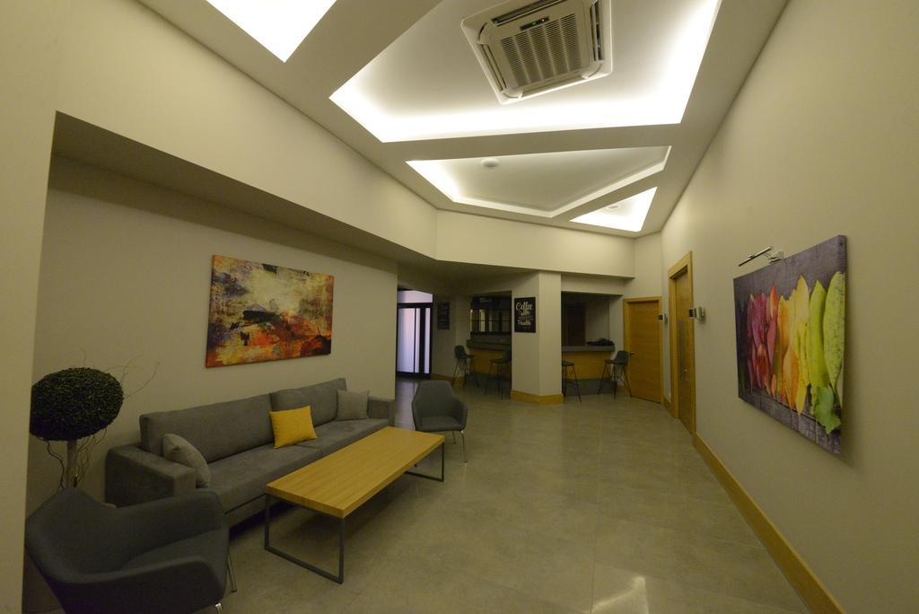 Hotel Yayoba เทเคียร์ดัก ภายนอก รูปภาพ